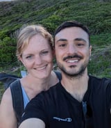 עוזרתלי - מטפלת לילדים ב-ירושלים - חיפוש שמירה על ילדה מתוקה בת שנה אצלנו בבית