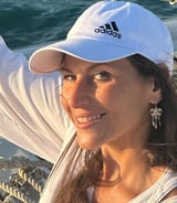 עוזרתלי - מטפלת לילדים ב-בת ים - טליה כ.