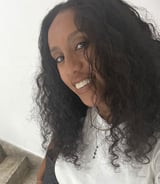 עוזרתלי - מטפלת לילדים ב-נתניה - Sara T.