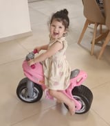 עוזרתלי - מטפלת לילדים ב-פתח תקווה - בייביסיטר על בת שנתיים וחצי פעם בשבוע