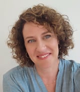 עוזרתלי - מטפלת לילדים ב-גבעתיים - מישהי נעימה, טובה עם ילדים שתבלה אחהצ עם שני ילדים מתוקים בני כמעט 6 ו9. לשחק איתם, לתת ארוחת ערב.