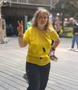 עוזרתלי - מורה פרטי ב-פתח תקווה - מחפשת מורה עברית לילדה בת 17 תלמידה בית ספר רגיל, כיתה קטנה.עברית שלה מאוד חלש, דוברת אנגלית .