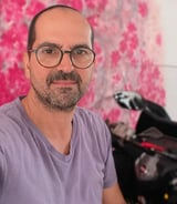 עוזרתלי - עוזרת בית ב-בת ים - דרור ו.