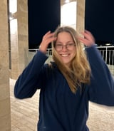 עוזרתלי - מטפלת לילדים ב-רמת רחל - Masha R.