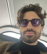 עוזרתלי - מבשלת ב-גבעתיים - Tom L.