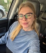 עוזרתלי - מטפלת לקשישים ב-ראשון לציון - אנסטסיה נ.