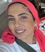 עוזרתלי - מטפלת לקשישים ב-פתח תקווה - עדן ב.