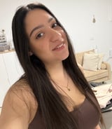 עוזרתלי - מטפלת לילדים ב-פתח תקווה - סיוון מ.