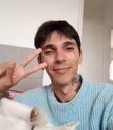 עוזרתלי - דוגסיטר ב-תל אביב-יפו - Chen Toka K.