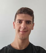 עוזרתלי - נהג ב-הרצליה - אריאל ד.