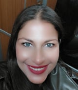 עוזרתלי - נהג ב-בת ים - טליה כ.