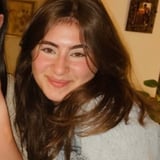 עוזרתלי - מטפלת לילדים ב-כפר גלים - ליאל פ.