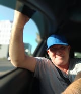 עוזרתלי - נהג ב-הדסים - דוד א.