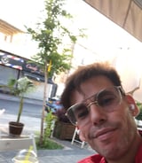 עוזרתלי - מטפלת לקשישים ב-רחובות - Haill L.