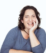 עוזרתלי - עוזרת בית ב-קריית אונו - Ravid A.