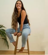 עוזרתלי - מטפלת לילדים ב-הרצליה - שירי ס.