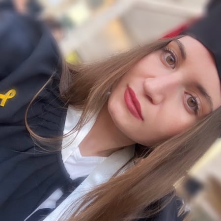 עוזרתלי - מטפלת לילדים ב-פתח תקווה - Sharon G.